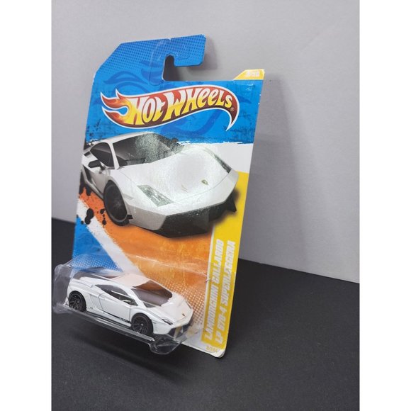 HOT WHEELS VHTF 2011 NEW MODELS LAMBORGHINI GALLARDO LP 570-4 SUPERLEGGERA New - Picture 3 of 10